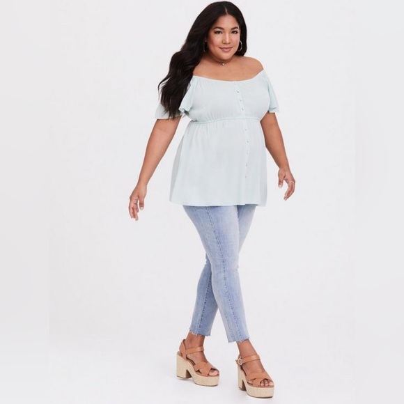 NWT Torrid Babydoll Crepe Off-Shoulder Top Size 1 1X - Picture 2 of 13